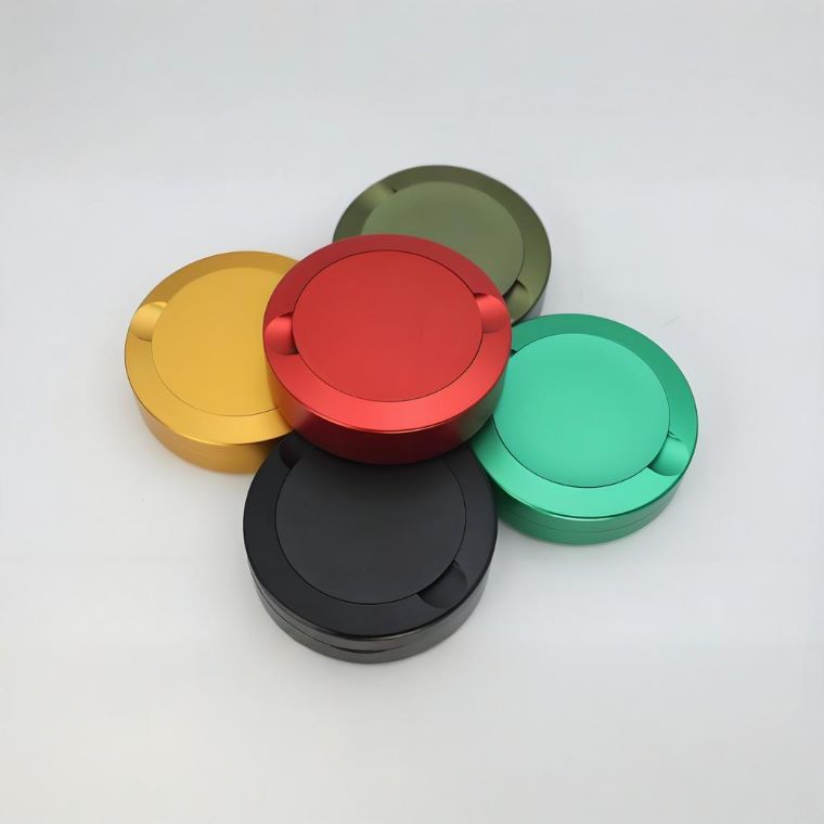 Sturdy Zyn Can Holder