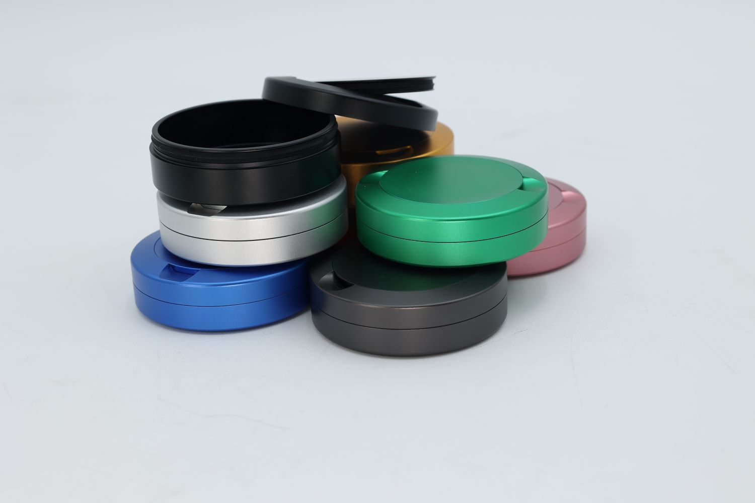 reusable snuff containers for tobacco.JPG